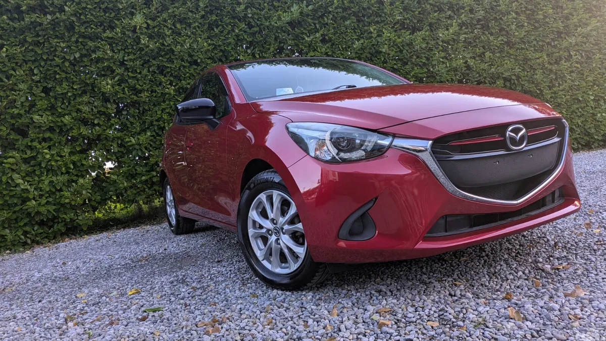 Mazda Mazda2 Hatchback, Petrol, 2015, Red