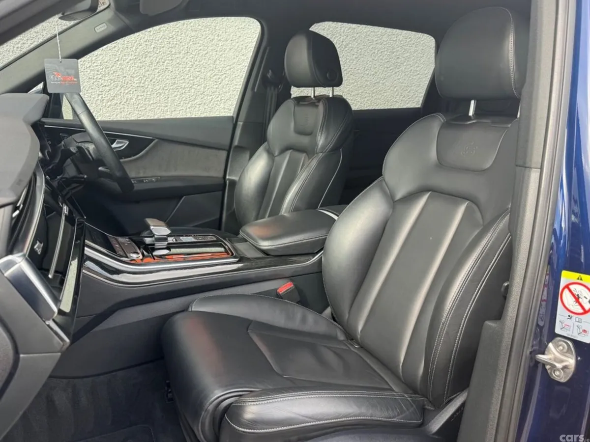 Audi Q7 SUV, Diesel Hybrid, 2019, Blue