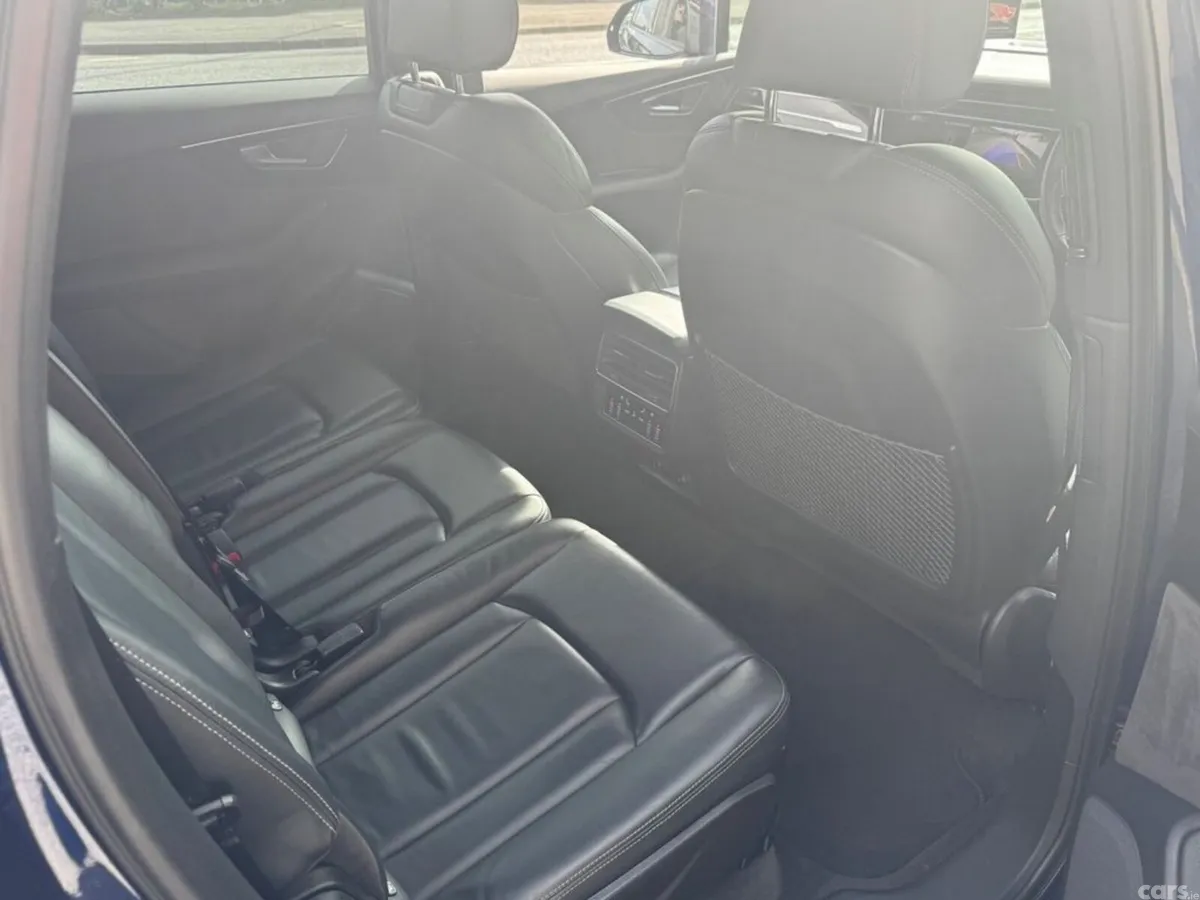 Audi Q7 SUV, Diesel Hybrid, 2019, Blue