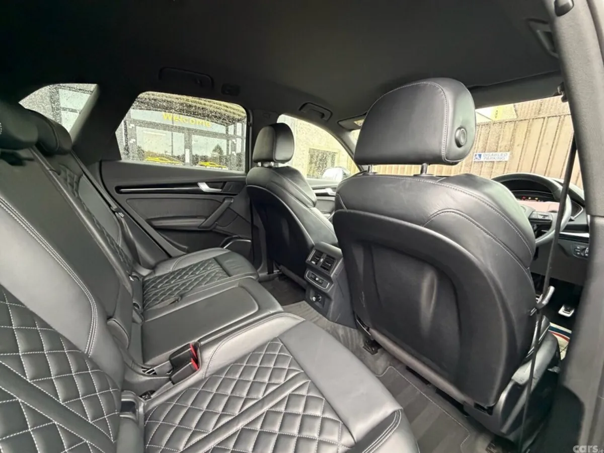 Audi Q5 SUV, Diesel Hybrid, 2022, Black