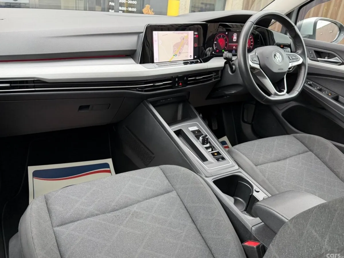 Volkswagen Golf Hatchback, Diesel, 2023, Silver