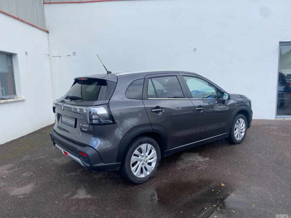 Suzuki SX4 Hatchback, Petrol, 2023, Grey