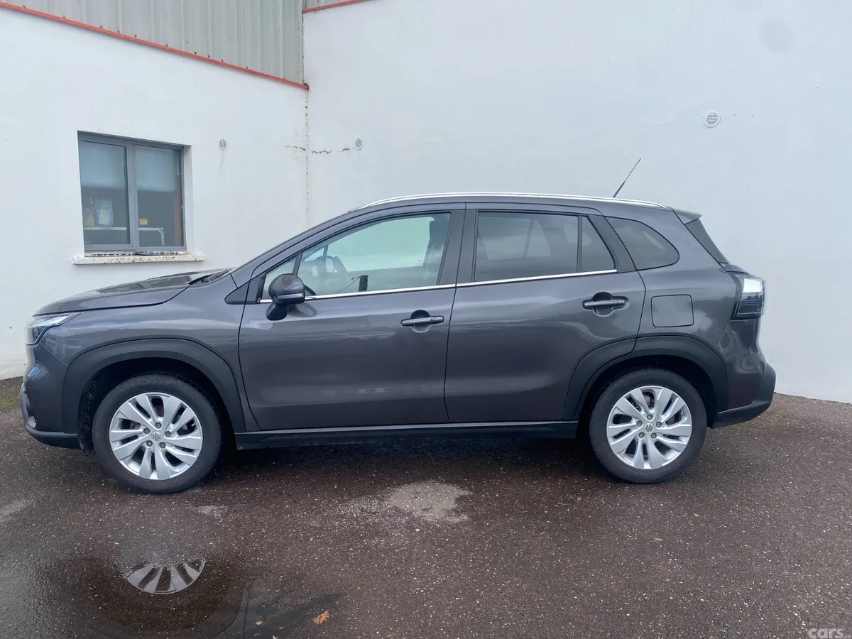 Suzuki SX4 Hatchback, Petrol, 2023, Grey