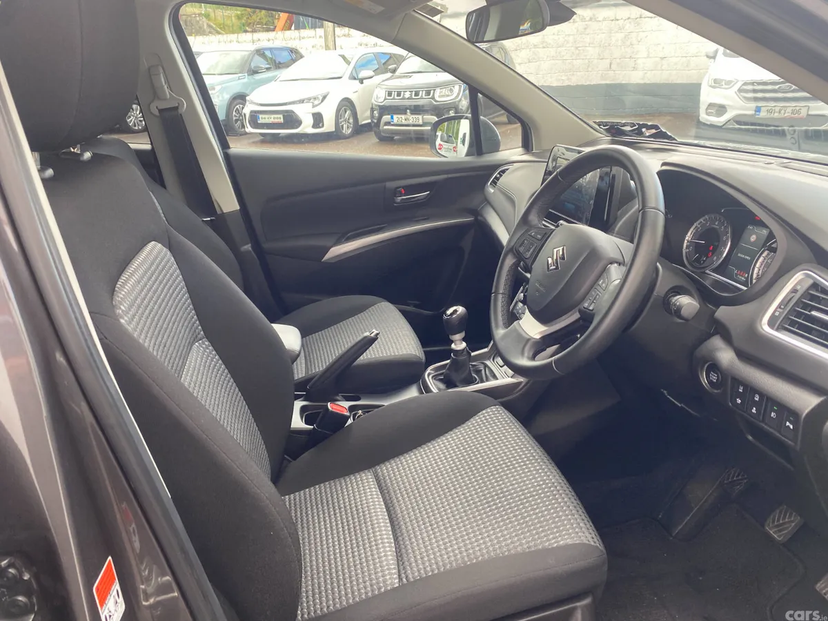 Suzuki SX4 Hatchback, Petrol, 2023, Grey