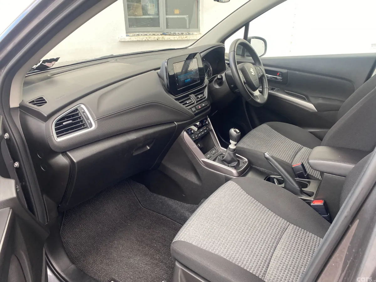 Suzuki SX4 Hatchback, Petrol, 2023, Grey