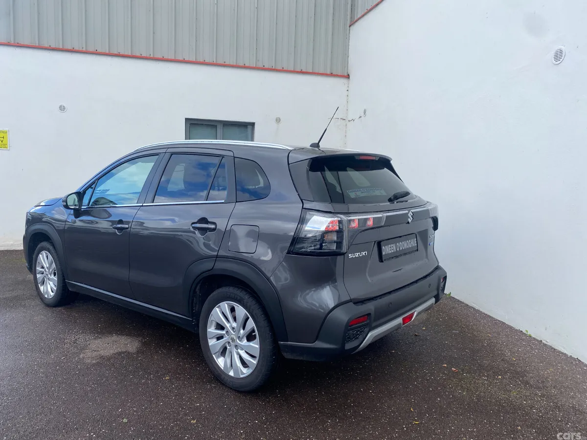 Suzuki SX4 Hatchback, Petrol, 2023, Grey