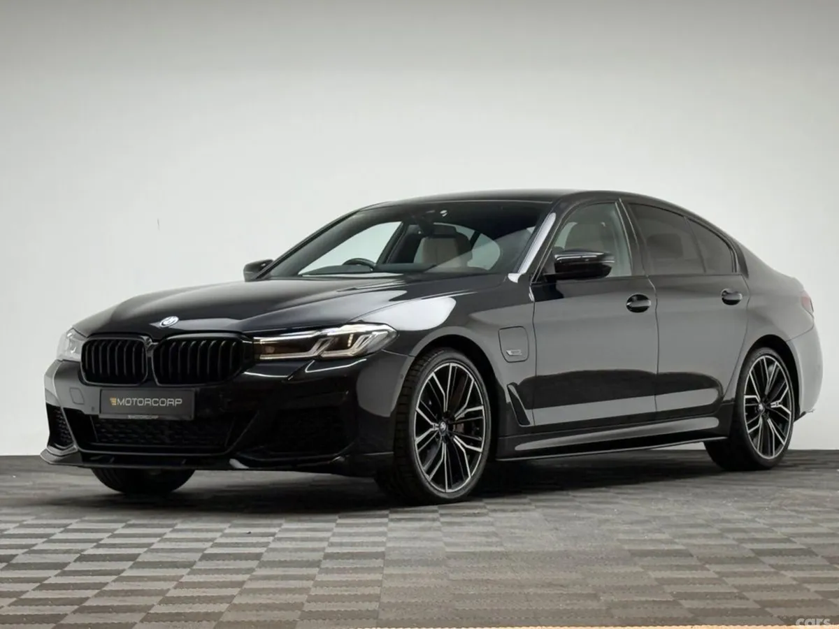 BMW 5-Series Saloon, Petrol Plug-in Hybrid, 2022, Black