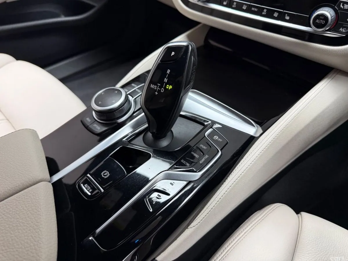 BMW 5-Series Saloon, Petrol Plug-in Hybrid, 2022, Black
