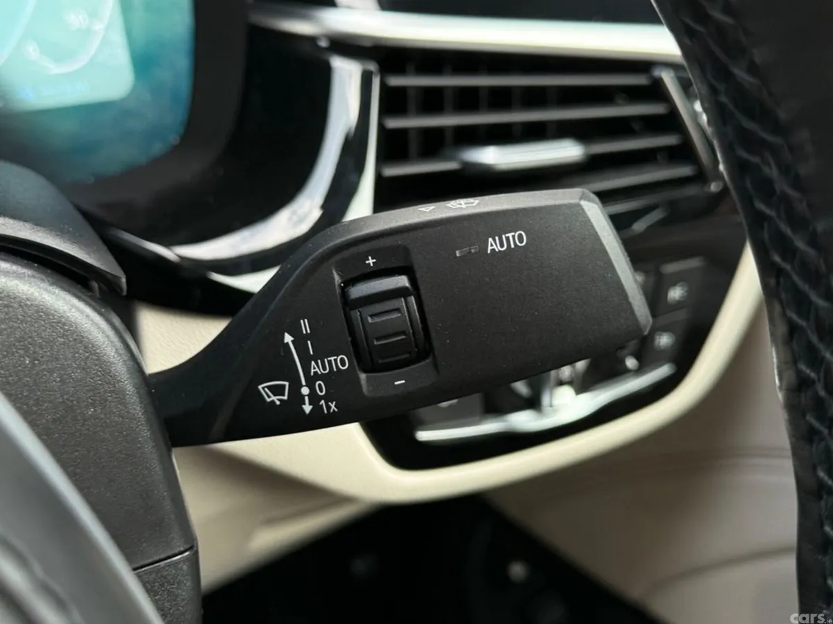 BMW 5-Series Saloon, Petrol Plug-in Hybrid, 2022, Black