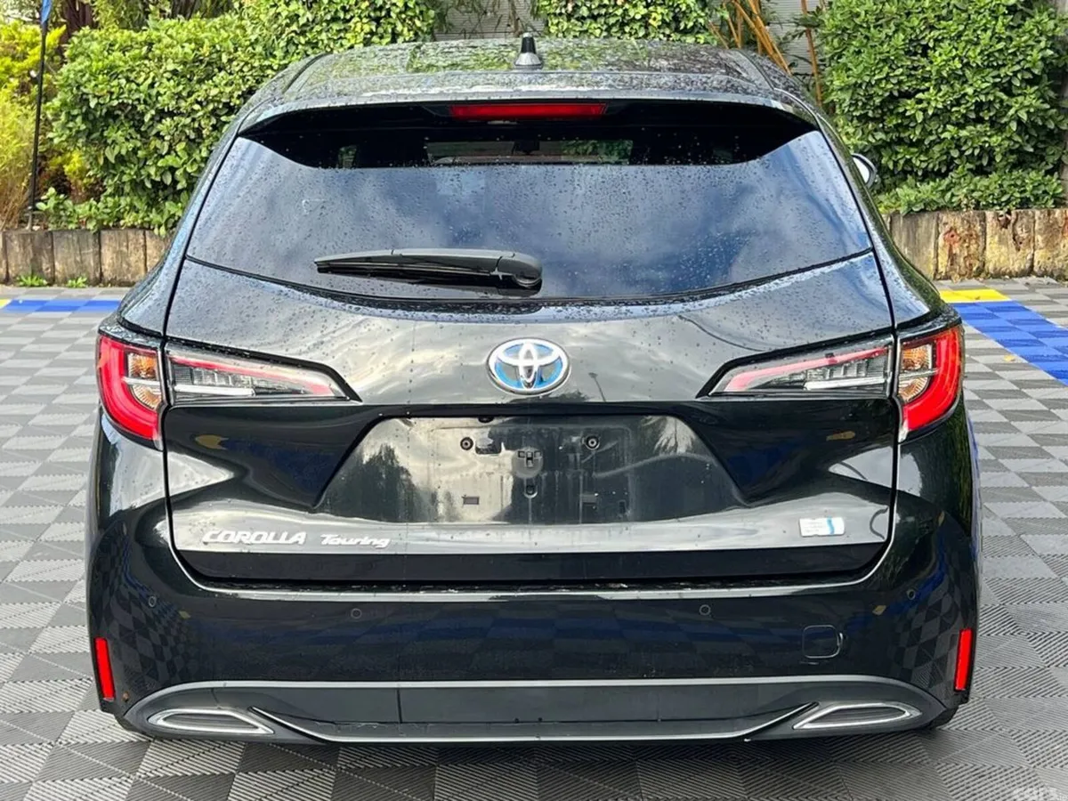 Toyota Corolla Estate, Petrol Hybrid, 2021, Black