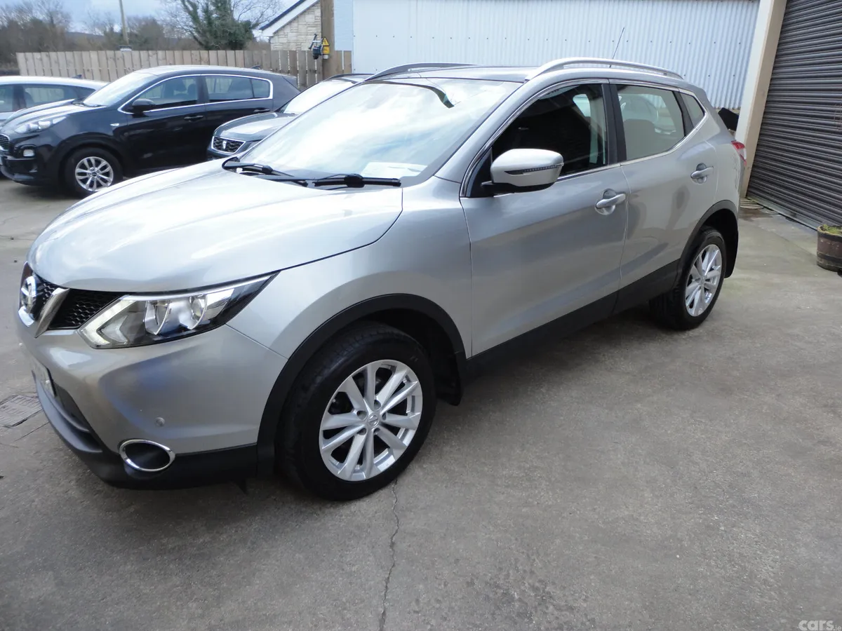 Nissan Qashqai Hatchback, Diesel, 2016, Silver