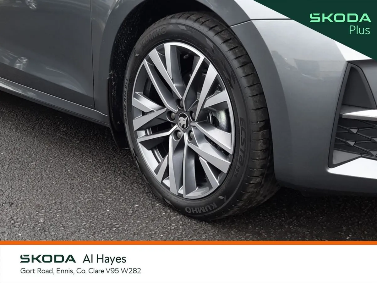 Skoda Octavia Saloon, Diesel, 2026, Grey