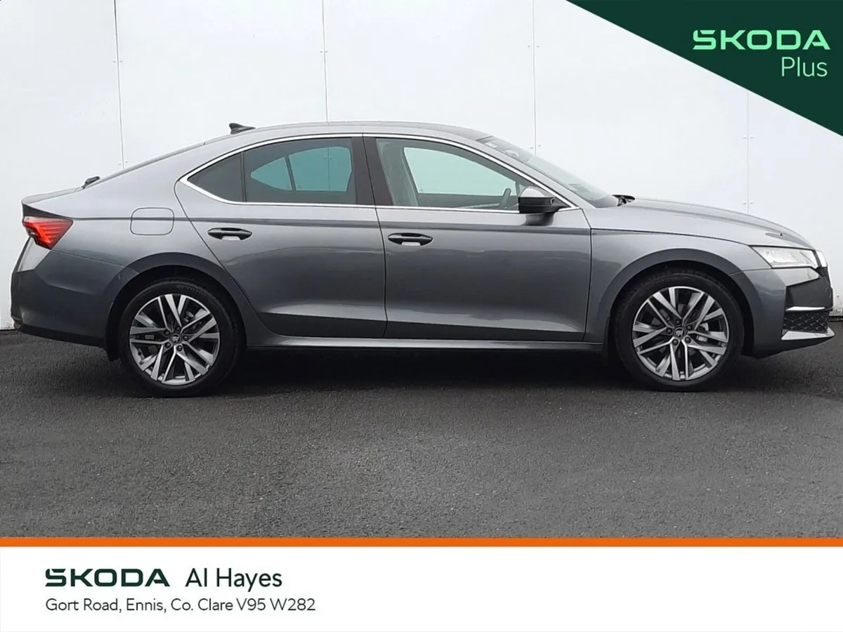 Skoda Octavia Saloon, Diesel, 2026, Grey