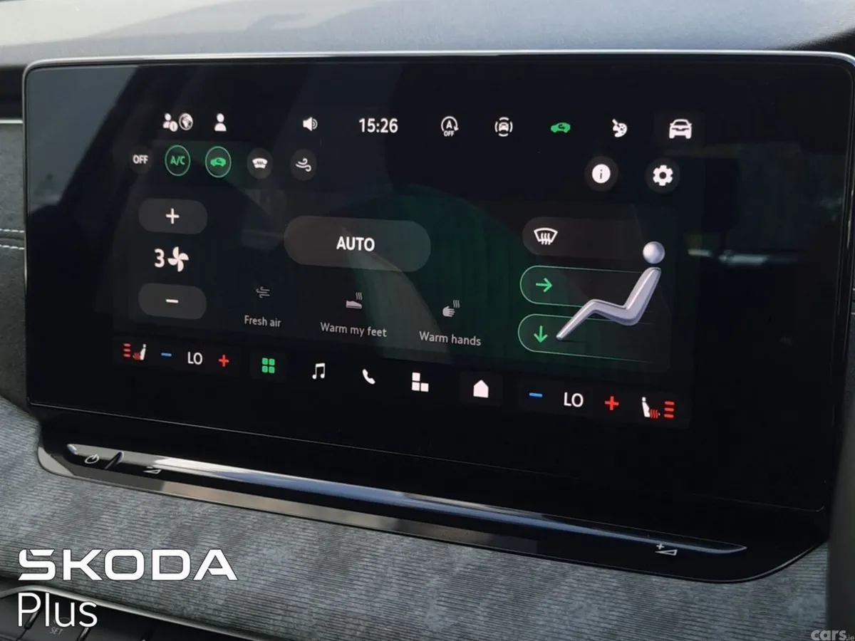 Skoda Octavia Saloon, Diesel, 2025, Grey