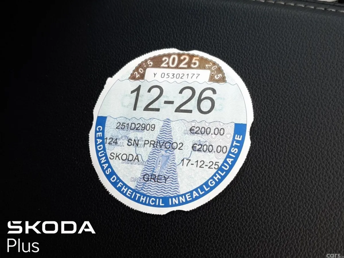 Skoda Octavia Saloon, Diesel, 2025, Grey
