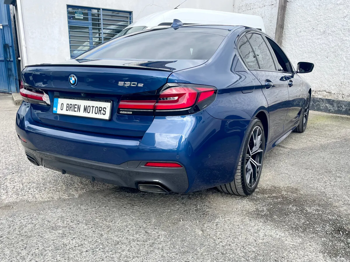 BMW 5-Series Saloon, Petrol Plug-in Hybrid, 2023, Blue