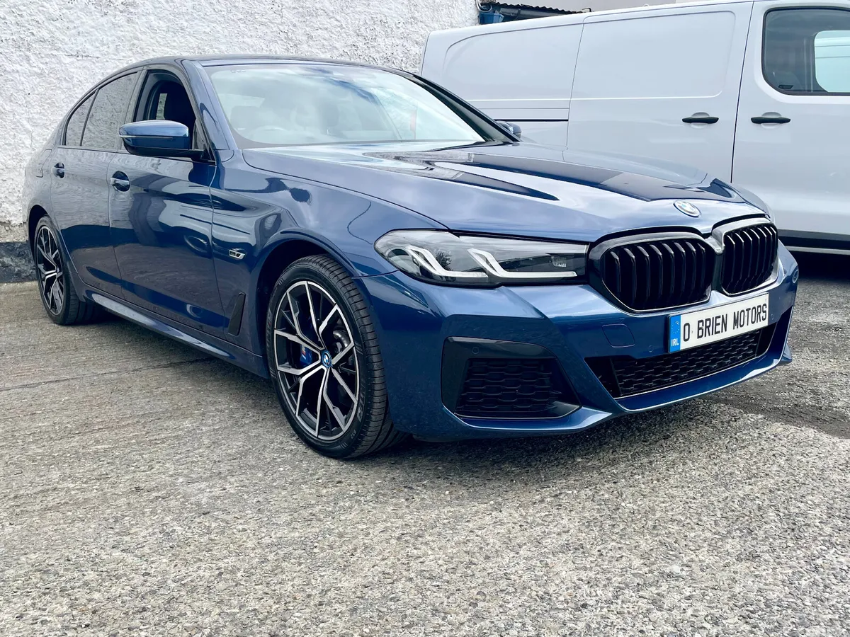 BMW 5-Series Saloon, Petrol Plug-in Hybrid, 2023, Blue