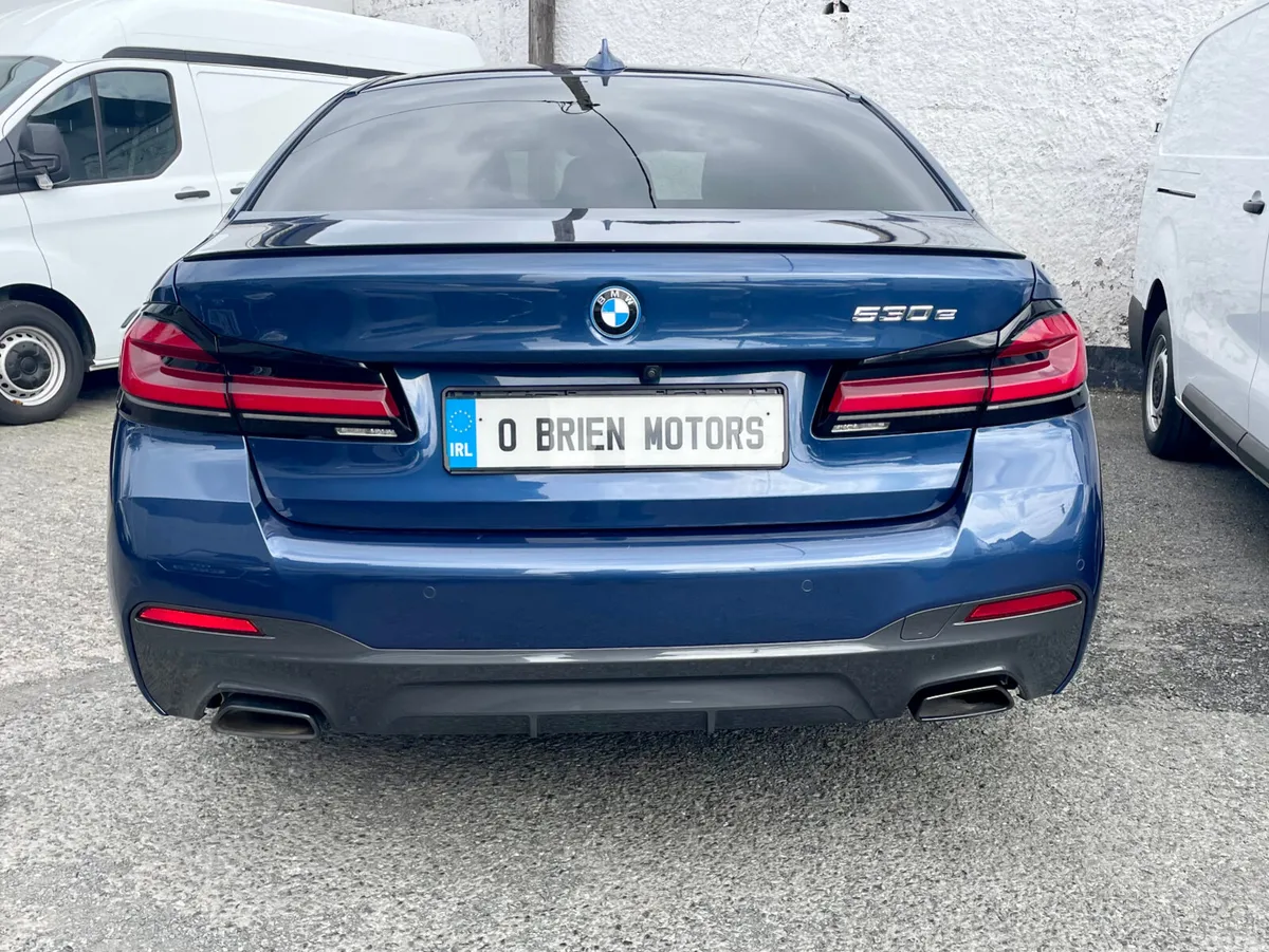 BMW 5-Series Saloon, Petrol Plug-in Hybrid, 2023, Blue