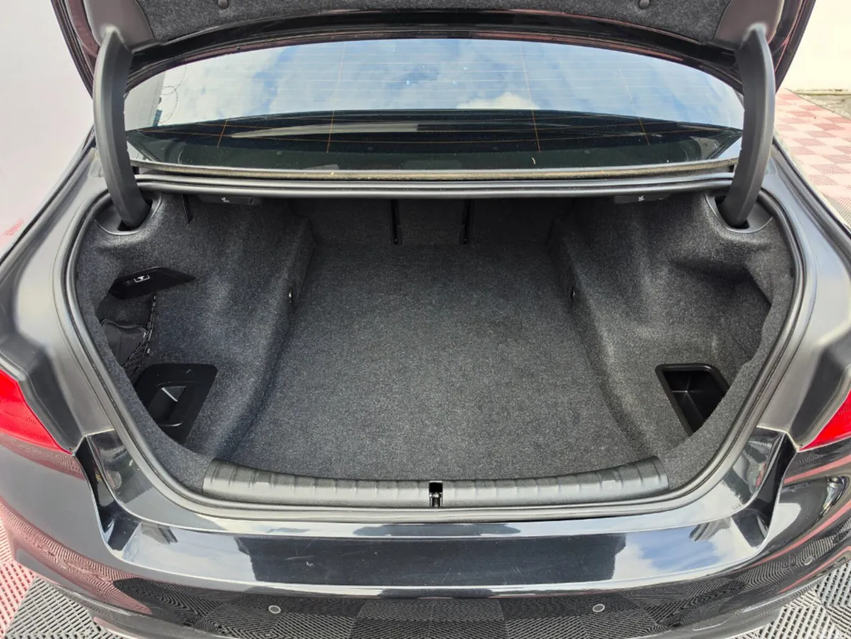 BMW 5-Series Saloon, Diesel, 2017, Black