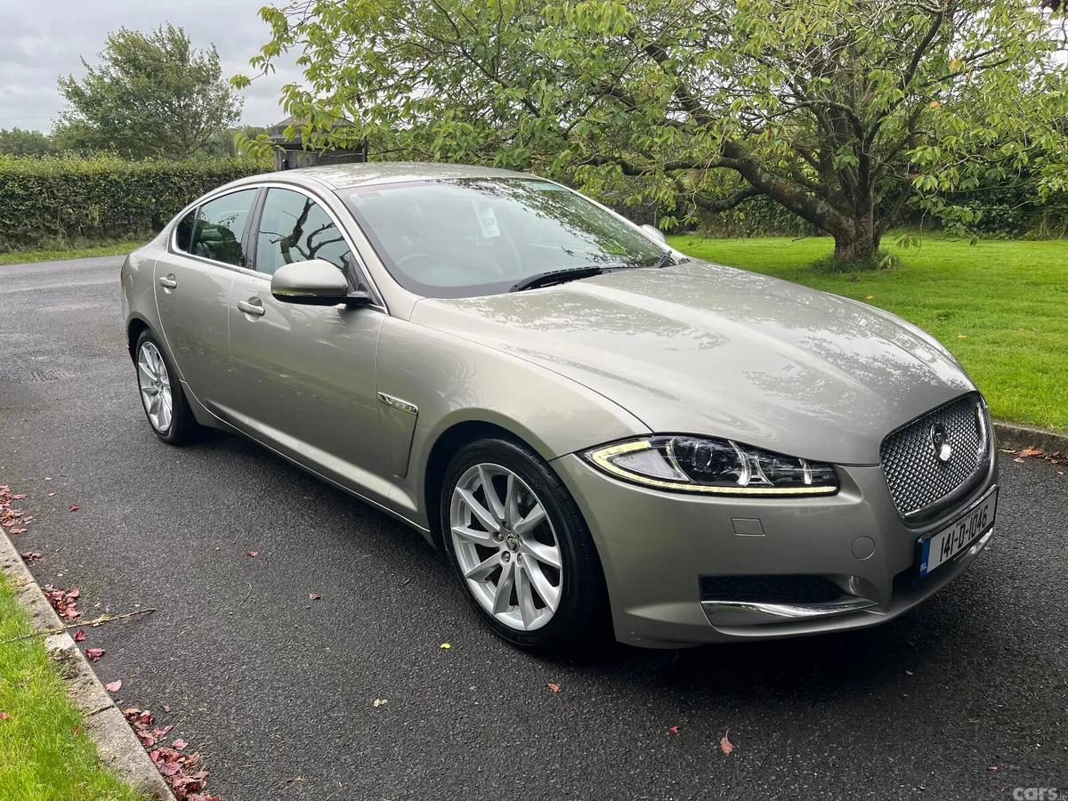 Jaguar XF Saloon, Diesel, 2014, Gold