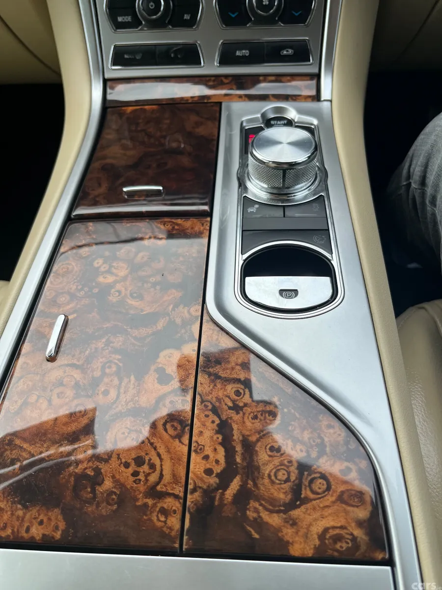 Jaguar XF Saloon, Diesel, 2014, Gold