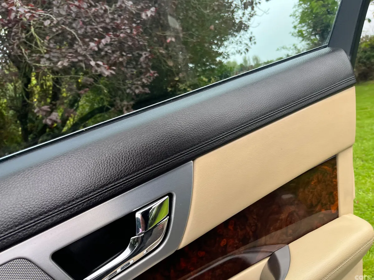 Jaguar XF Saloon, Diesel, 2014, Gold