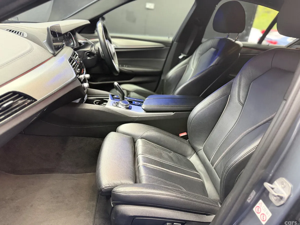 BMW 5-Series Saloon, Diesel, 2018, Blue