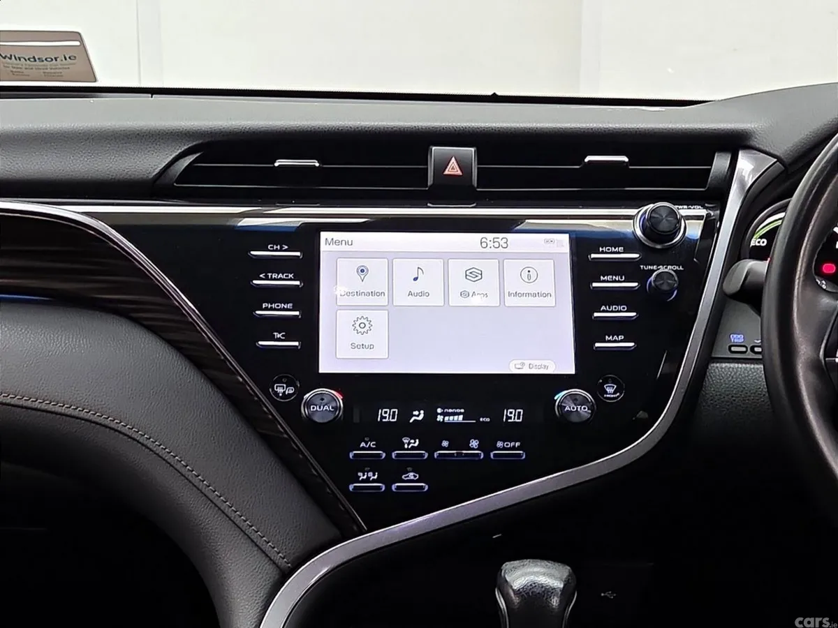 Toyota Camry Saloon, Petrol Hybrid, 2020, White