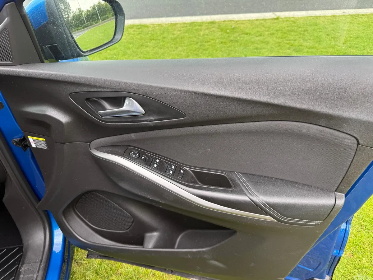 Opel Grandland X SUV, Petrol, 2019, Blue