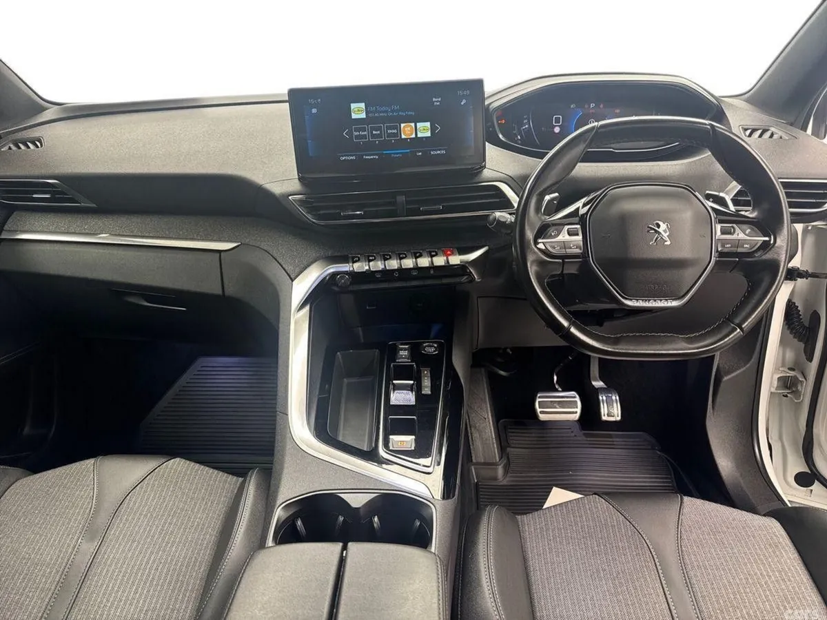 Peugeot 3008 MPV, Diesel, 2023, White