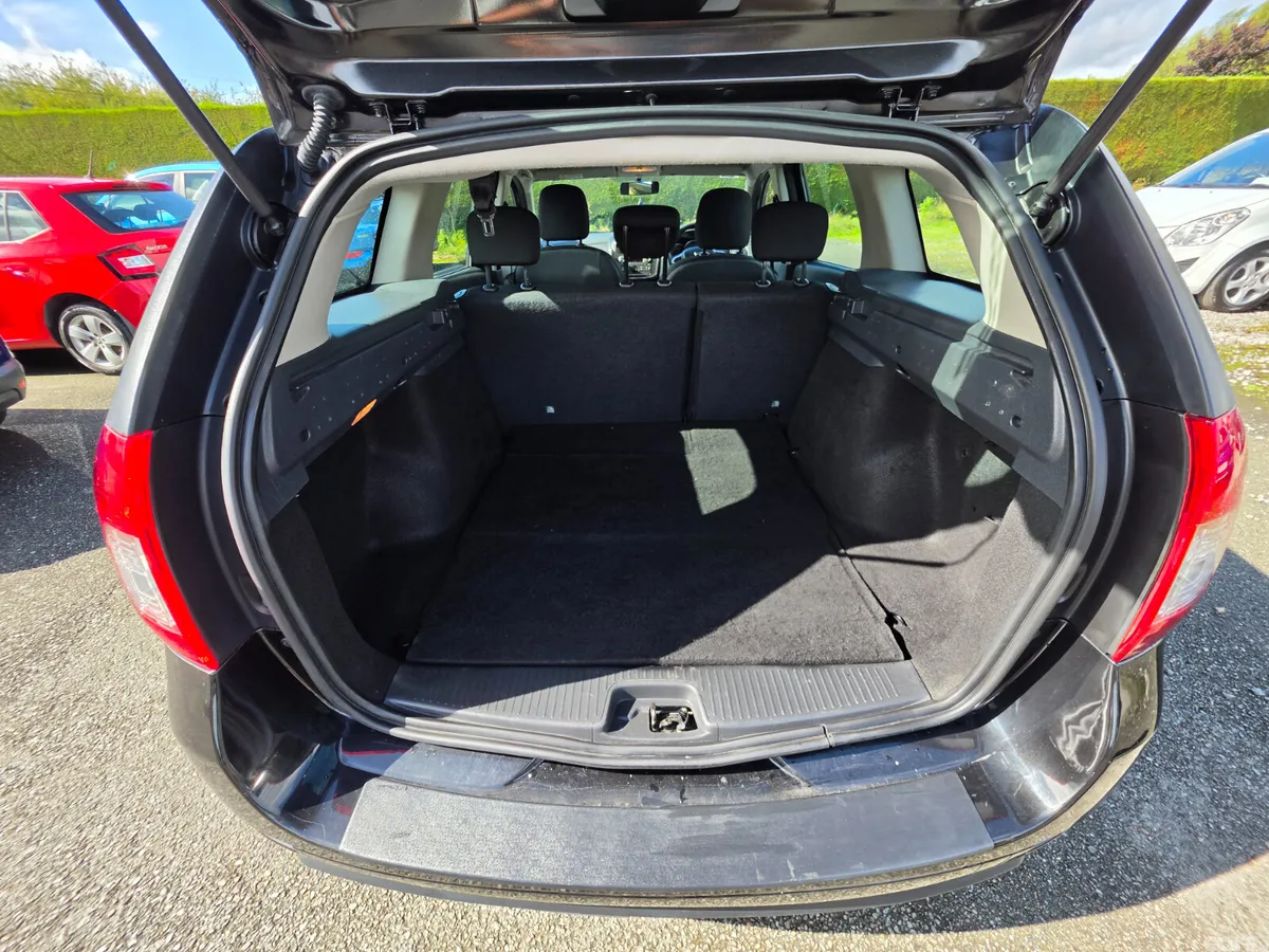 Dacia Logan Estate, Petrol, 2018, Black