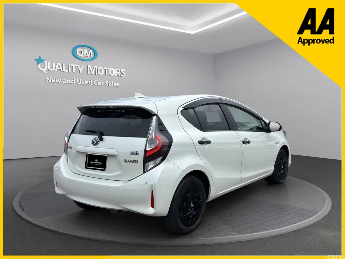 Toyota Aqua Hatchback, Petrol Hybrid, 2020, White
