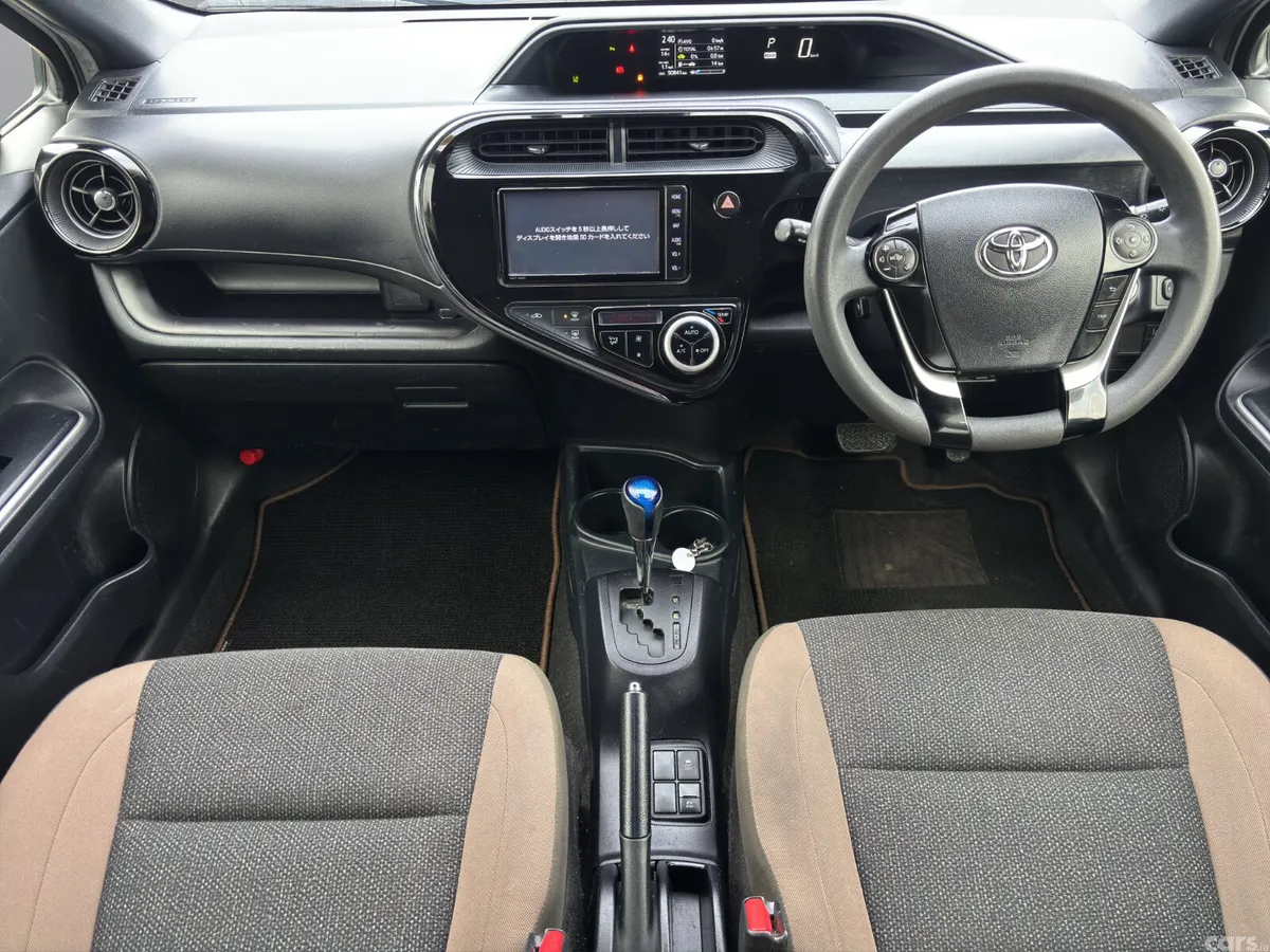Toyota Aqua Hatchback, Petrol Hybrid, 2020, White
