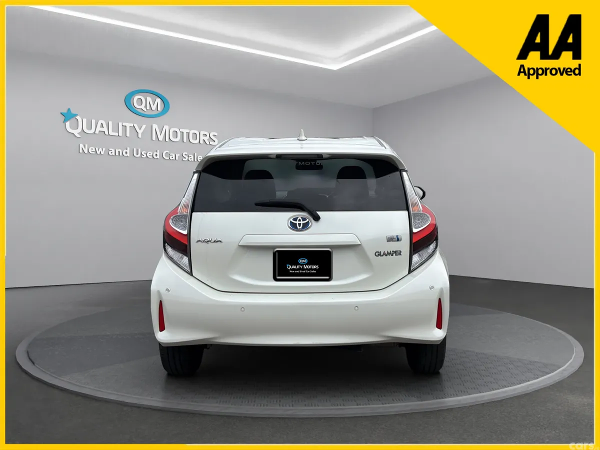 Toyota Aqua Hatchback, Petrol Hybrid, 2020, White