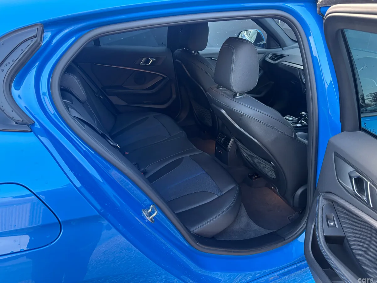 BMW 1-Series Hatchback, Diesel, 2021, Blue