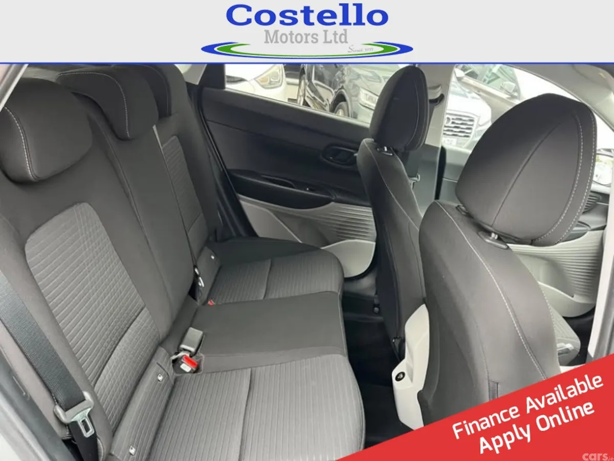 Hyundai i20 Hatchback, Petrol, 2023, Grey