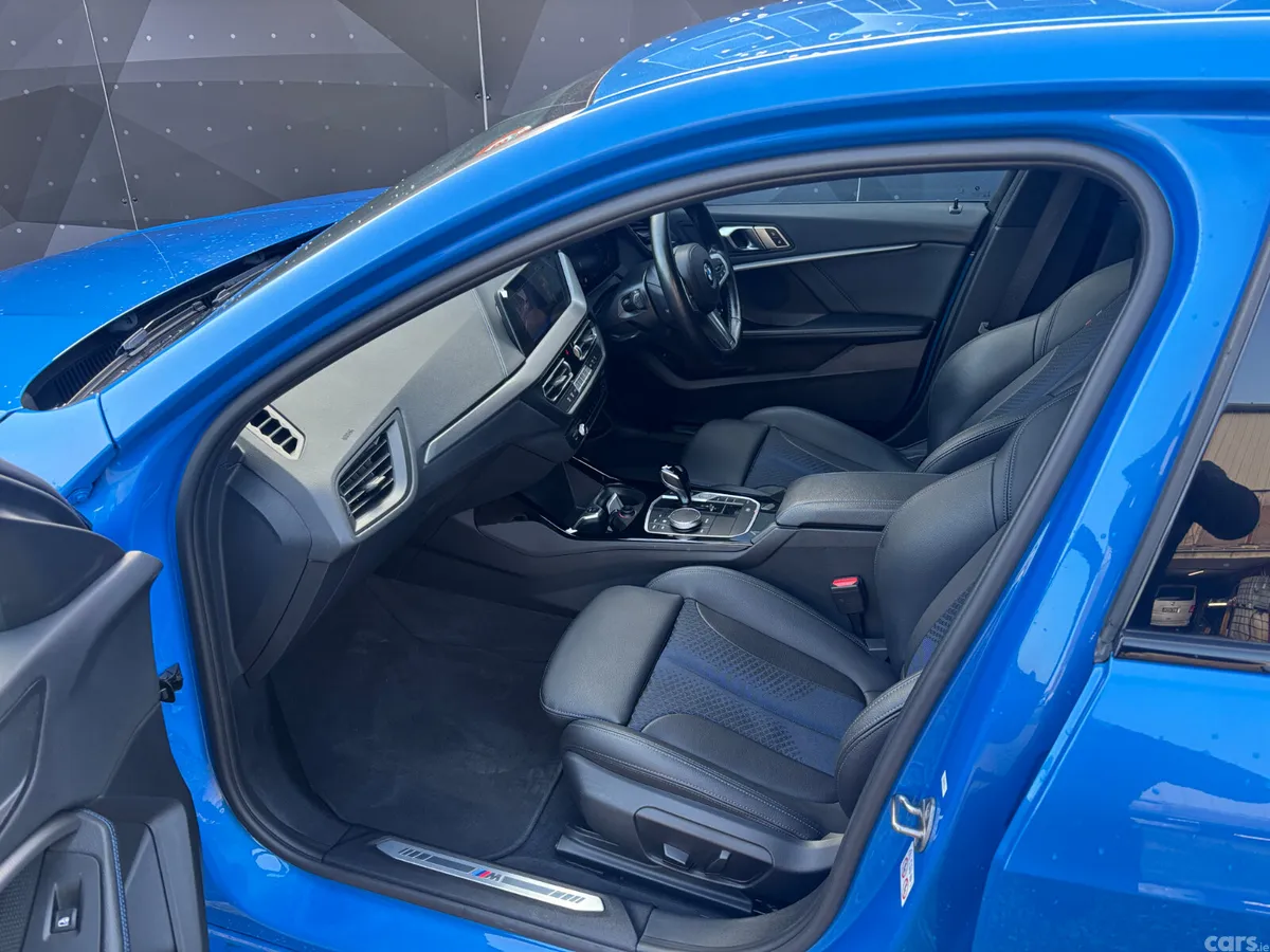 BMW 1-Series Hatchback, Diesel, 2021, Blue
