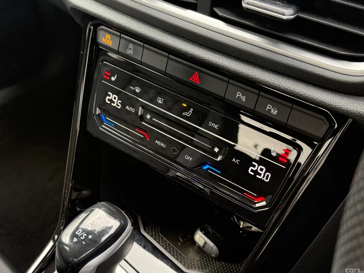 Volkswagen T-Roc SUV, Diesel, 2023, White