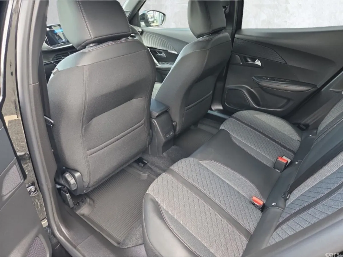 Peugeot 2008 SUV, Petrol Hybrid, 2026, Black