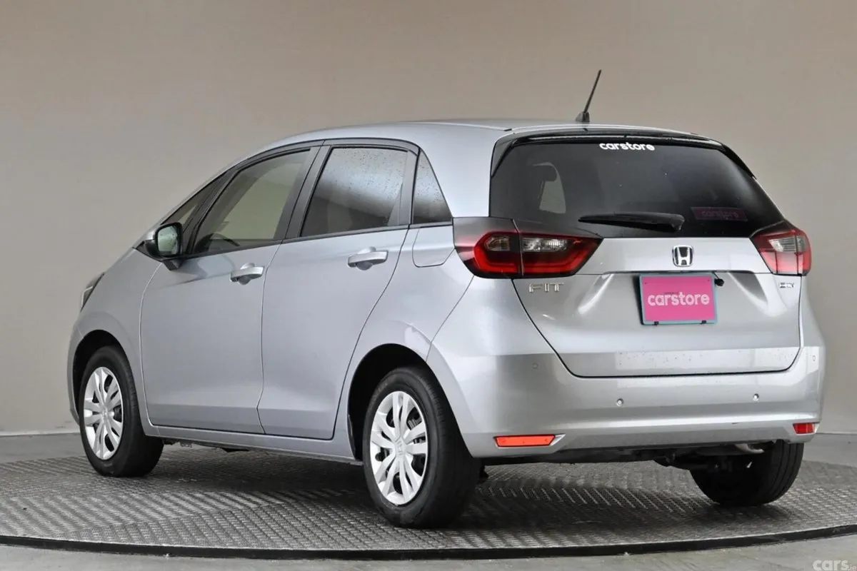 Honda Fit Hatchback, Petrol Hybrid, 2023, Silver