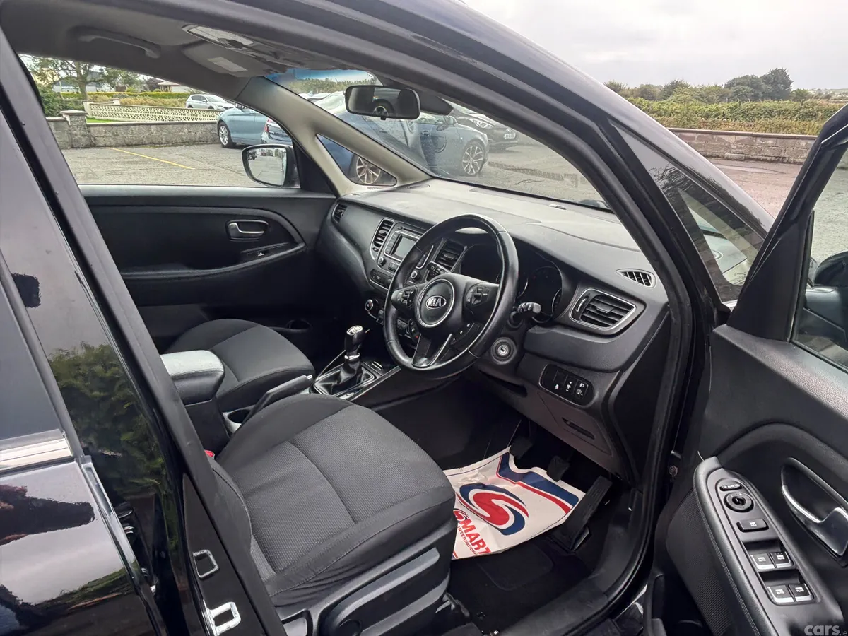 Kia Carens MPV, Diesel, 2015, Black