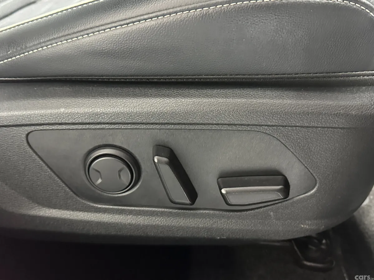 Kia Sportage SUV, Diesel, 2022, Red