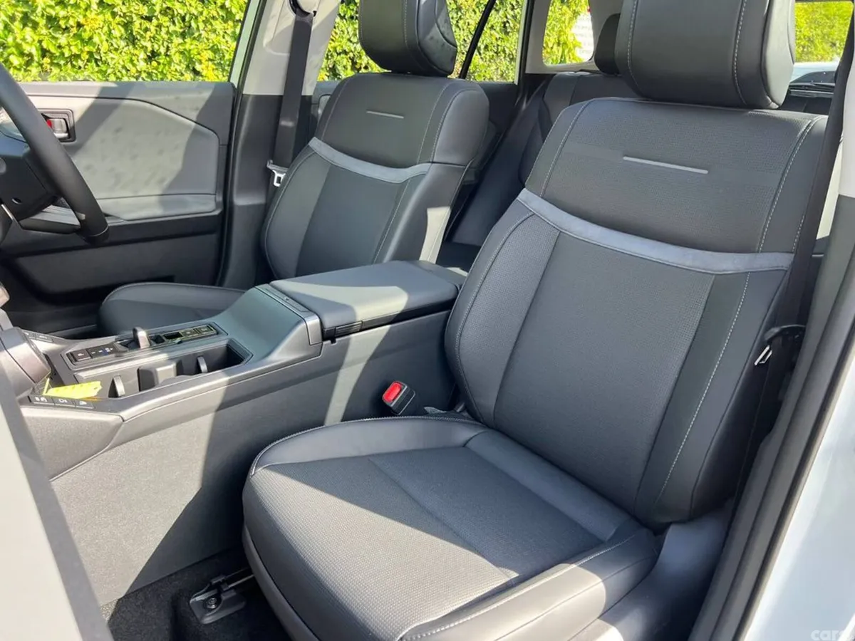 Toyota RAV4 SUV, Petrol Hybrid, 2026, White