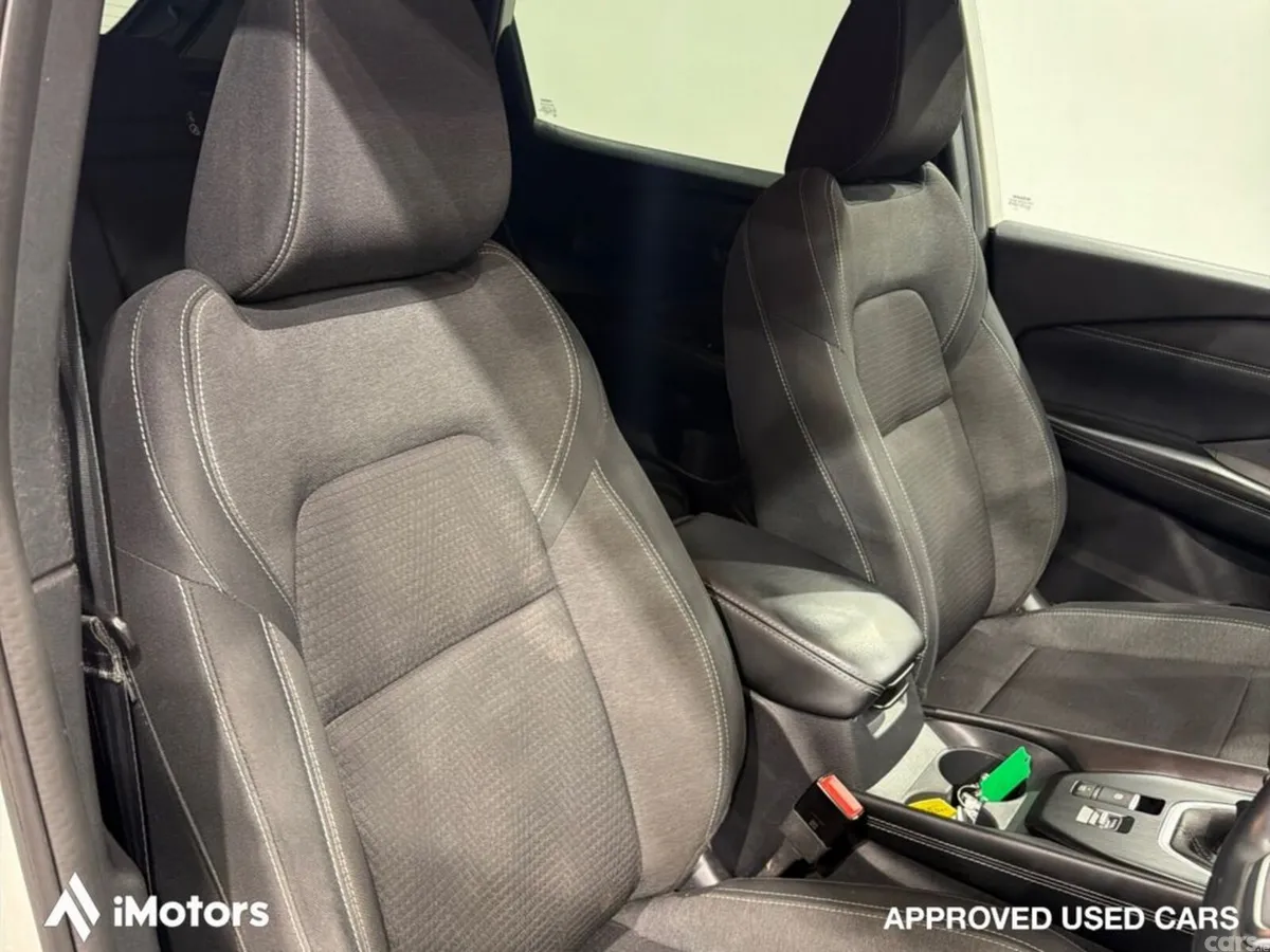 Nissan Qashqai SUV, Petrol, 2023, White