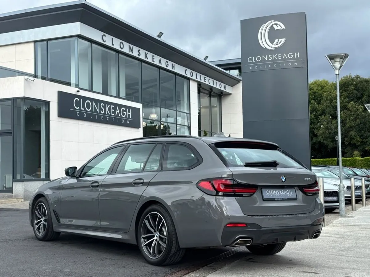 BMW 5-Series Estate, Petrol Plug-in Hybrid, 2021, Grey