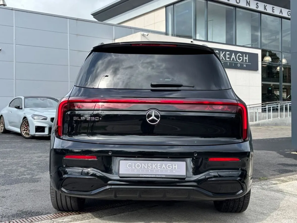 Mercedes-Benz GLB Estate, Electric, 2026, Black