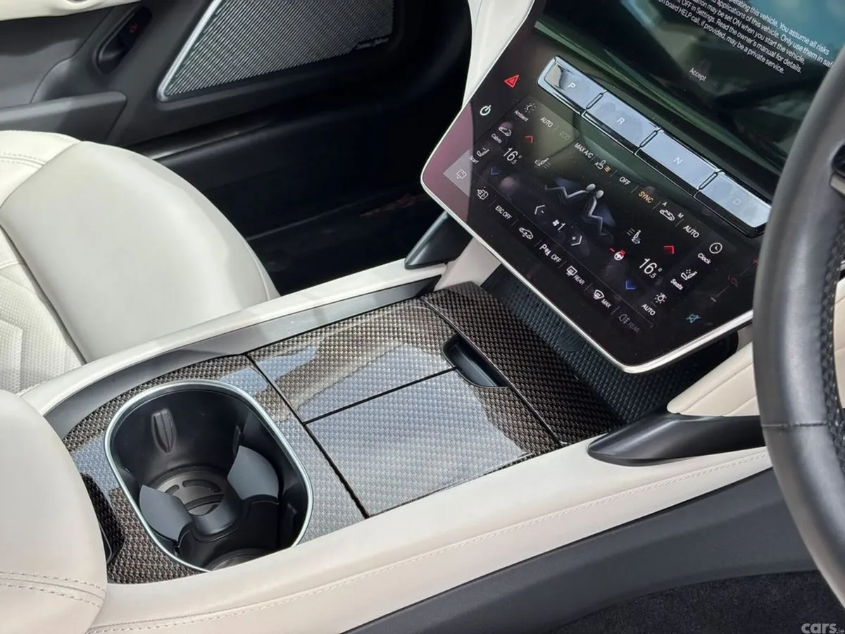 Maserati Other Convertible, Electric, 2024, Grey