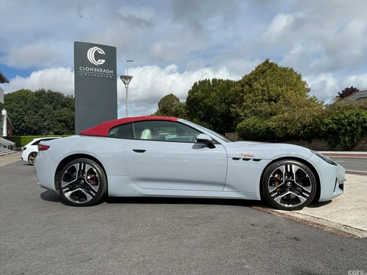 Maserati Other Convertible, Electric, 2024, Grey