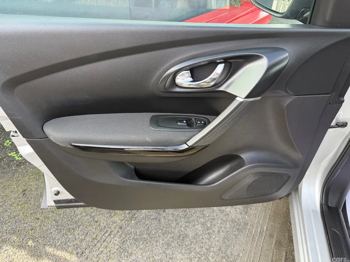 Renault Kadjar SUV, Diesel, 2016, Silver