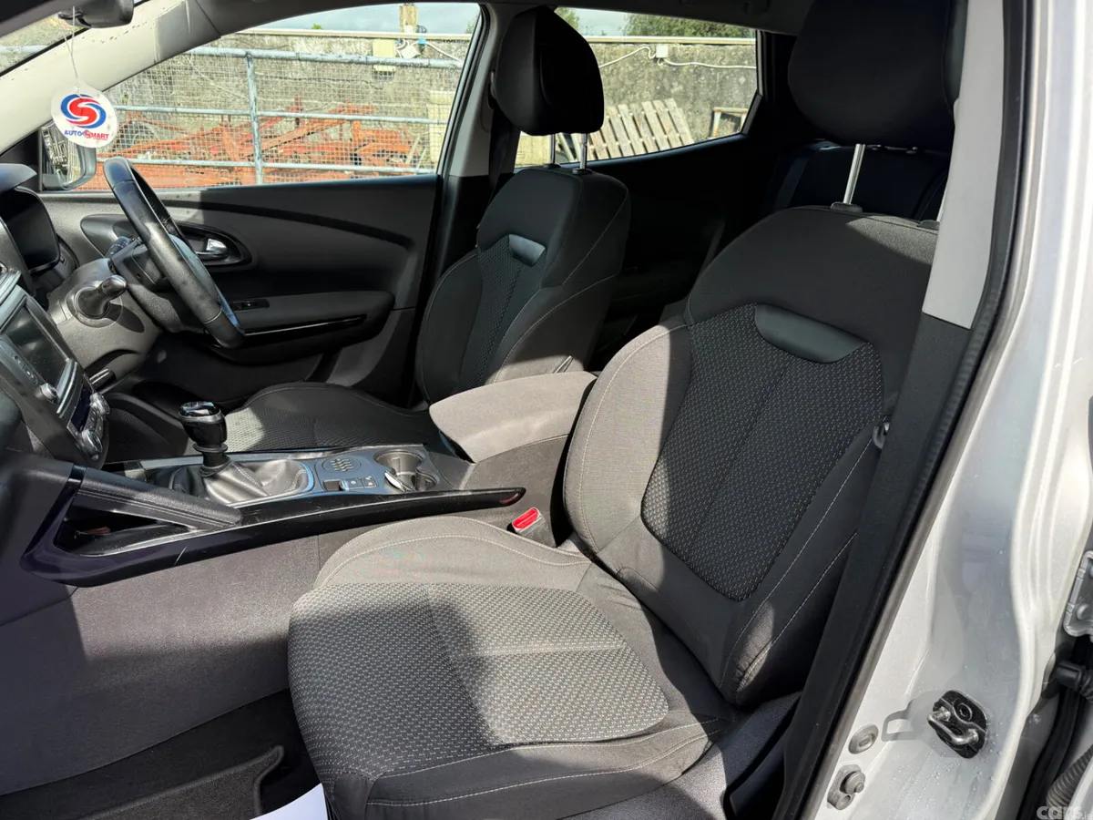 Renault Kadjar SUV, Diesel, 2016, Silver